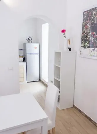 Downtown Selinus Bright Apartment With Courtyard Marinella di Selinunte Exterior photo